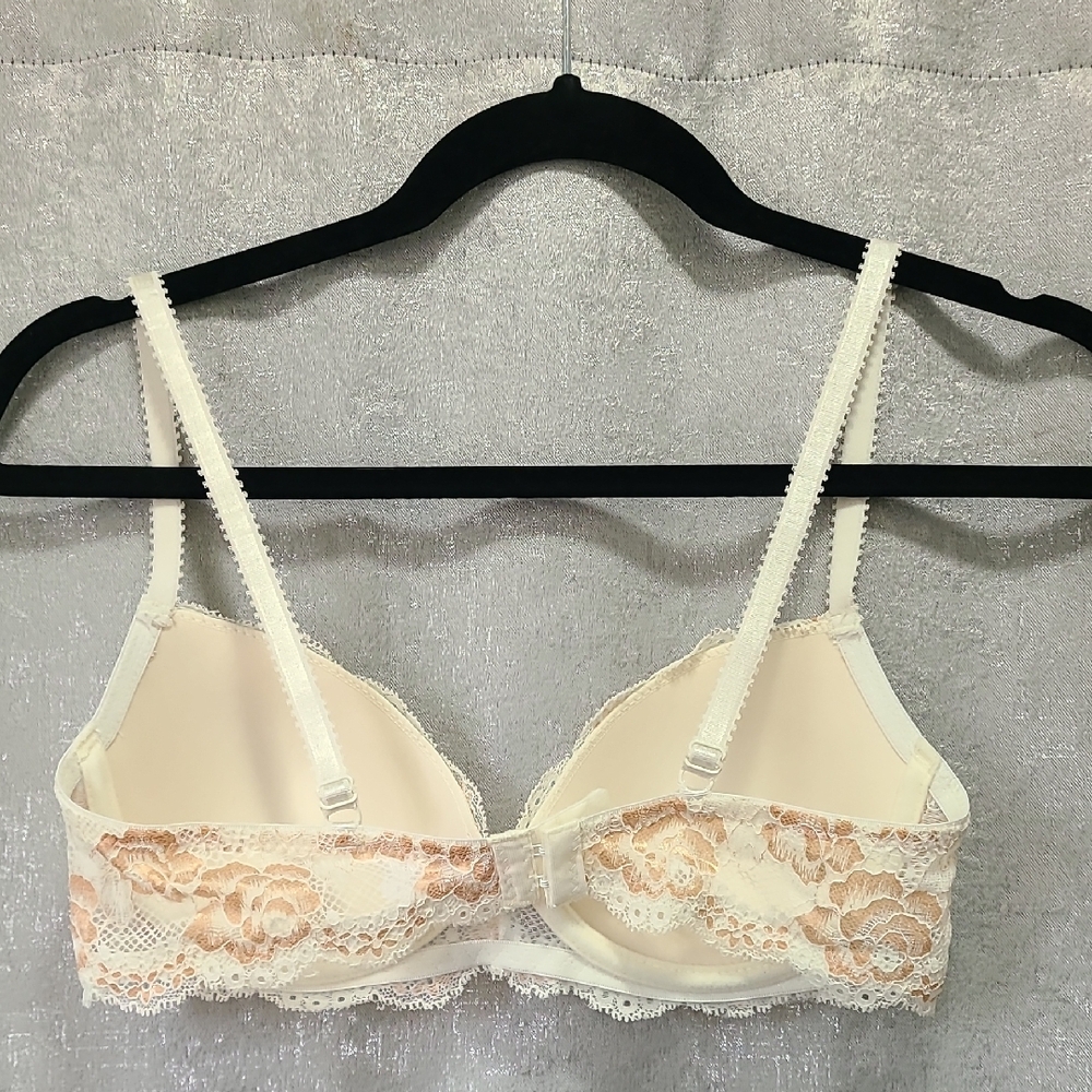 Jezebel Lace Bra 34B Floral cannoli‎ cream with sandpoint - Picture 3 of 14